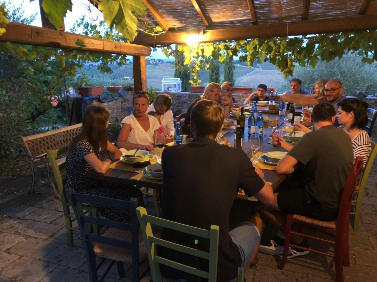 Agriturismo L'Olmo San Gimignano Luaran gambar
